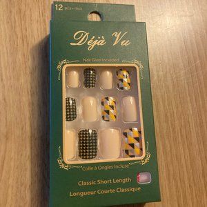 Deja Vu Press on Nails Kit